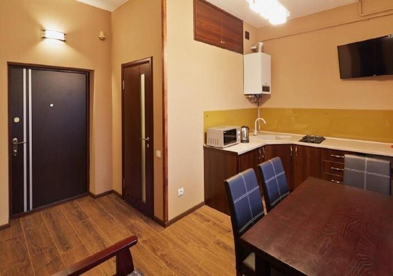 Apartment on Lychakivska Lviv Exteriör bild