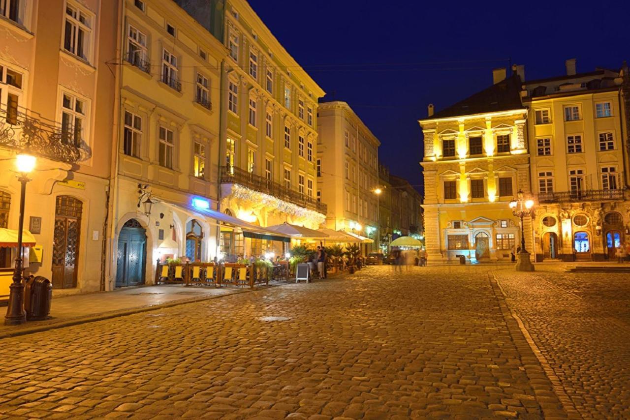 Apartment on Lychakivska Lviv Exteriör bild